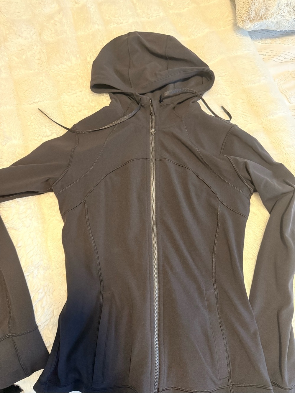 lululemon define hooded Full-Zip Jacket Nulu.